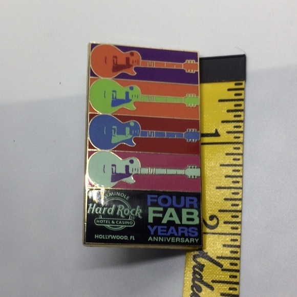 4 Seminole Hard Rock Hotel & Casino Pins ( Hollywood Florida ) #2 - Picture 11 of 12